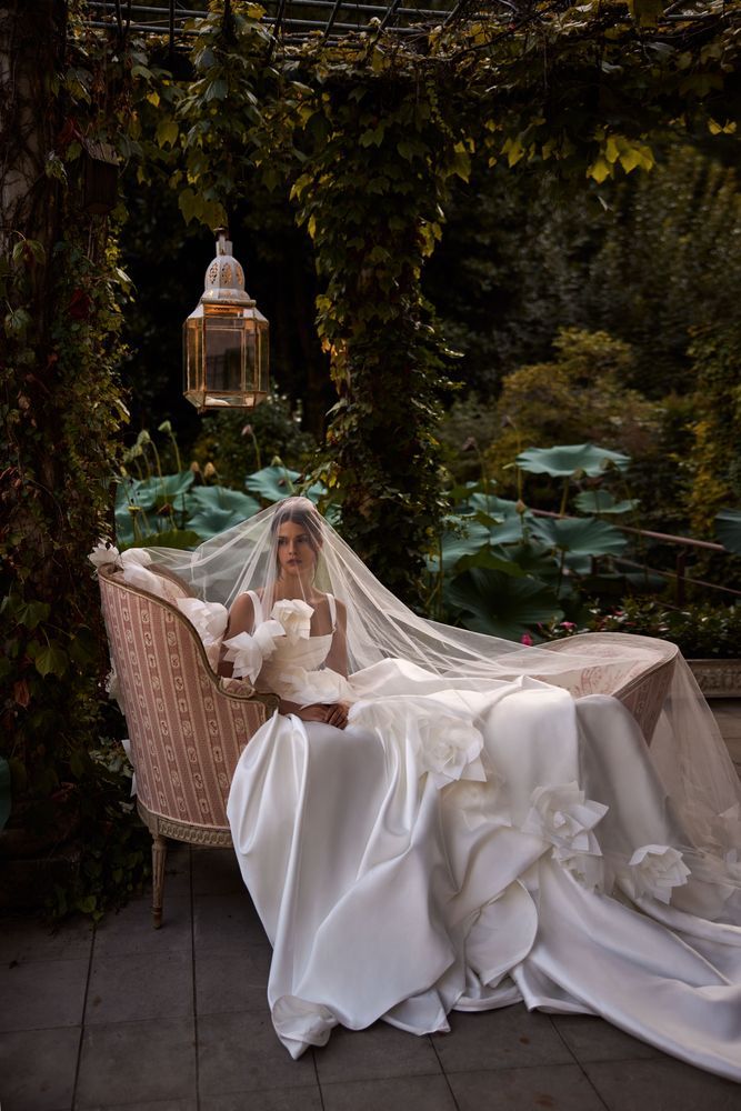 Ermana veil Accessories