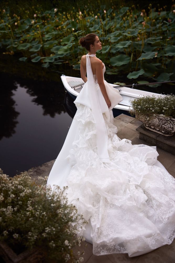 Elysian train Accessories